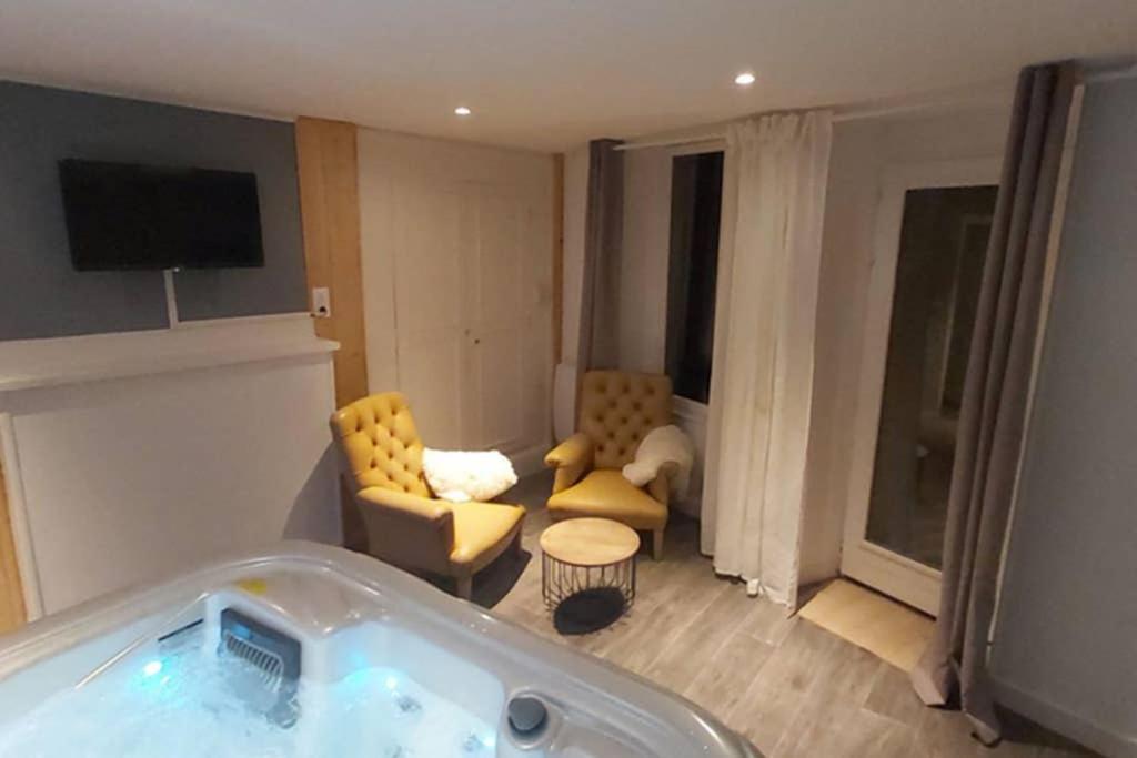 Suite EDEN avec jacuzzi privé Chaumont  Extérieur photo